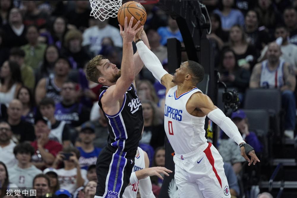 年年终赛中 年年终赛中